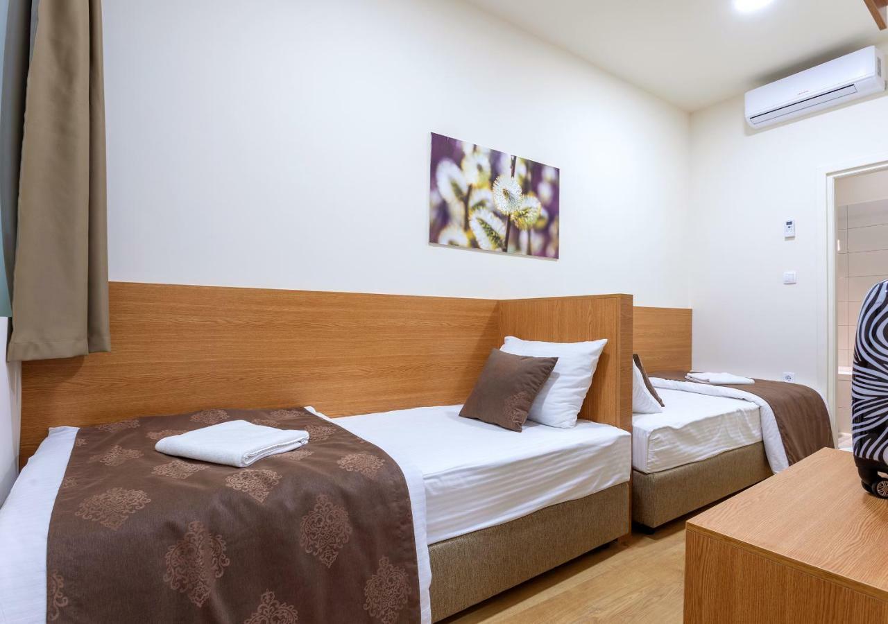 Booking En Suite Belgrad Zewnętrze zdjęcie