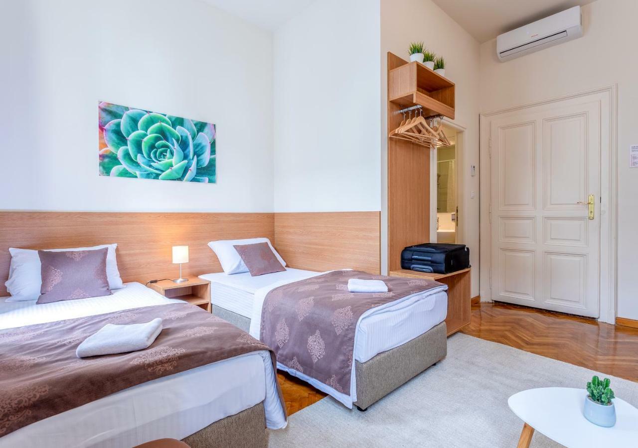 Booking En Suite Belgrad Zewnętrze zdjęcie