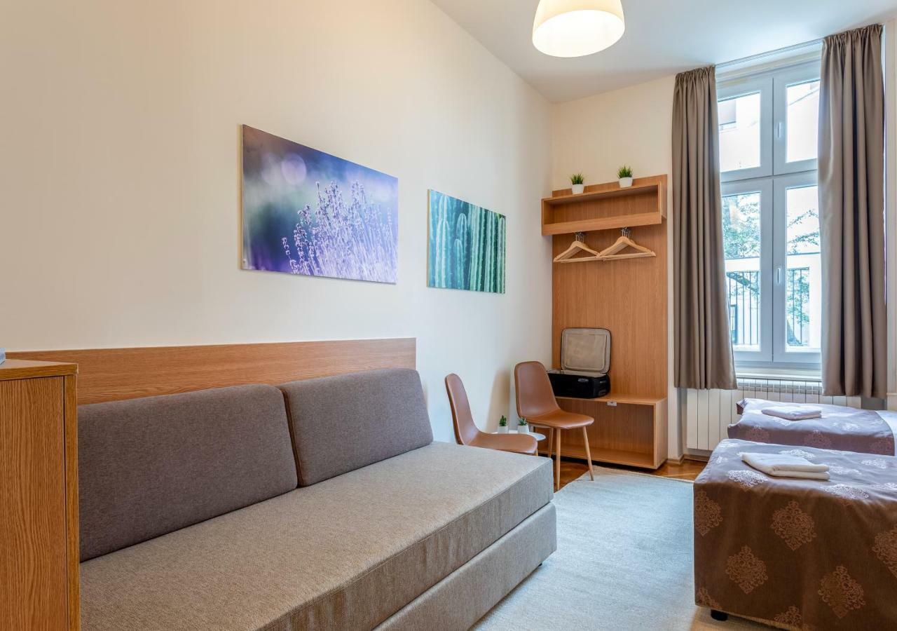 Booking En Suite Belgrad Zewnętrze zdjęcie